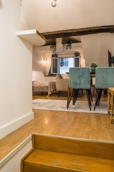 Appartement Spacious In Hyper Center - Smart Tv & Wifi - 4p *